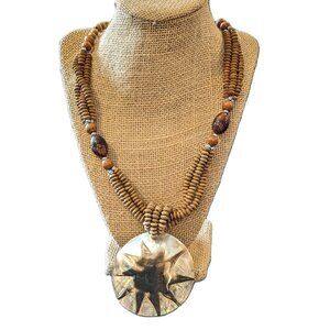 VTG 90s/Y2K Fashion Wooden Beads & Pendant Abalone Shell Necklace 22-1/2" - 25"